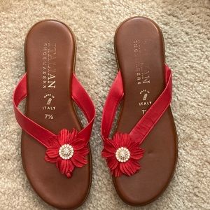 Super cute flower flip-flops Sz: 7.5